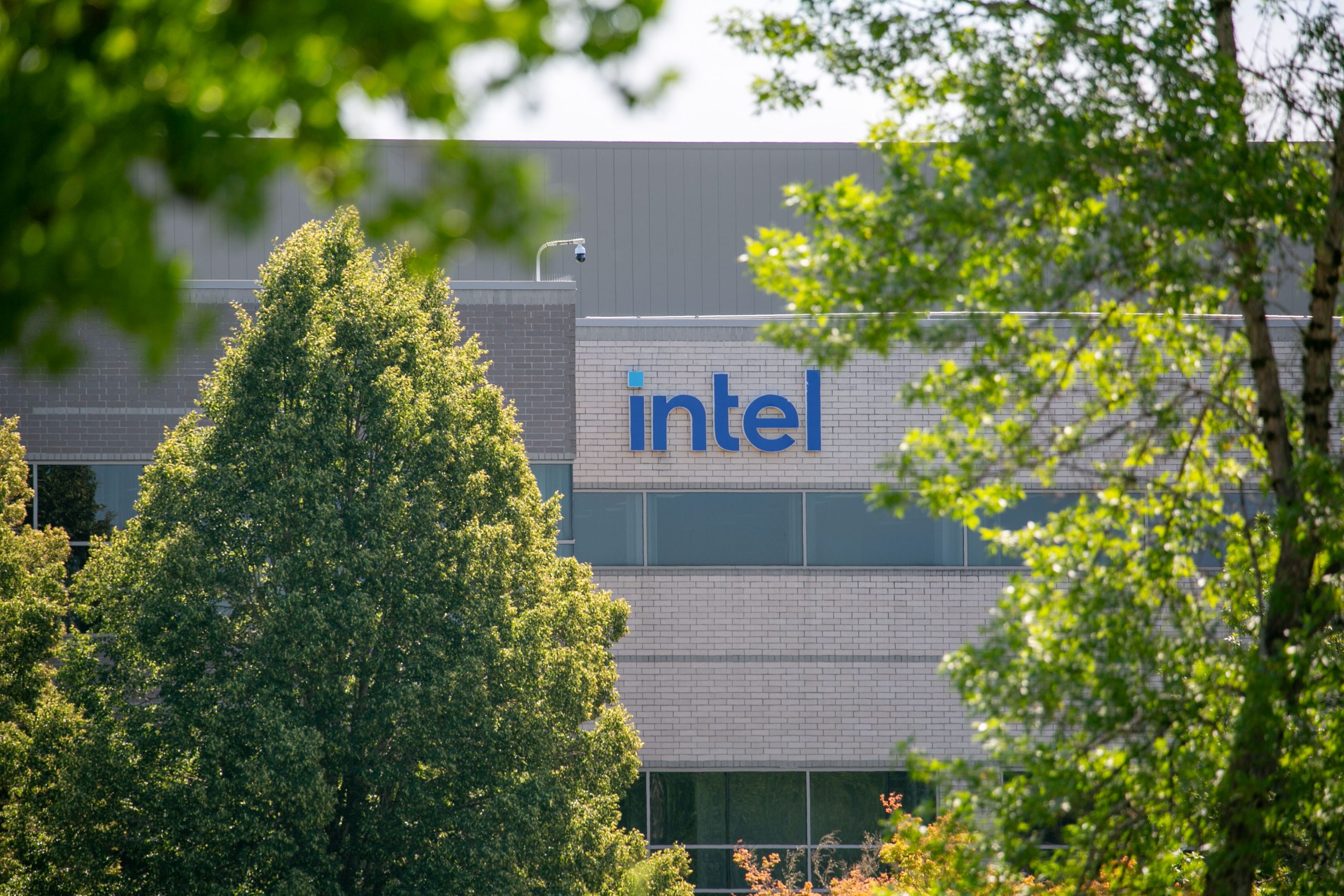 CEO Intel Bertemu Trump di White House Untuk Selesaikan Isu Kontroversi