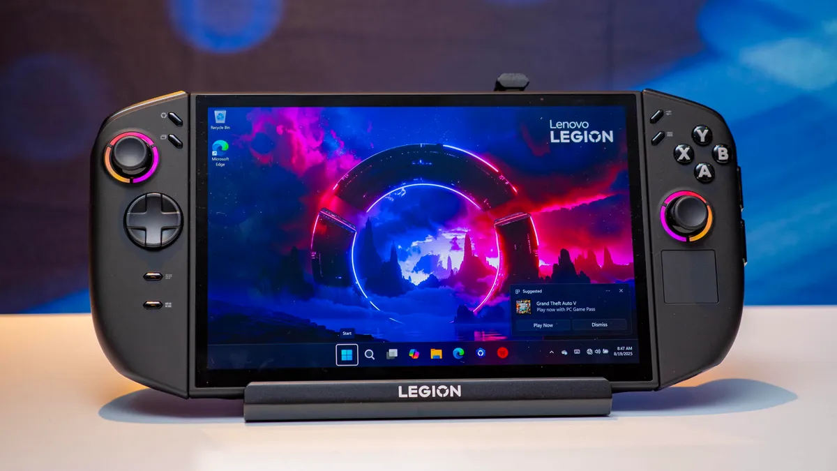 Lenovo Legion Go 2 Akan Dijual Oktober Ini Pada Harga Bermula RM5,399